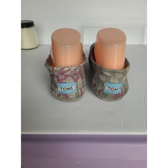 TOMS WMS Sz 7.5 Dare To Teach Vegan Slip-On Classic Graffiti Flats Pink Gray - Picture 6 of 12